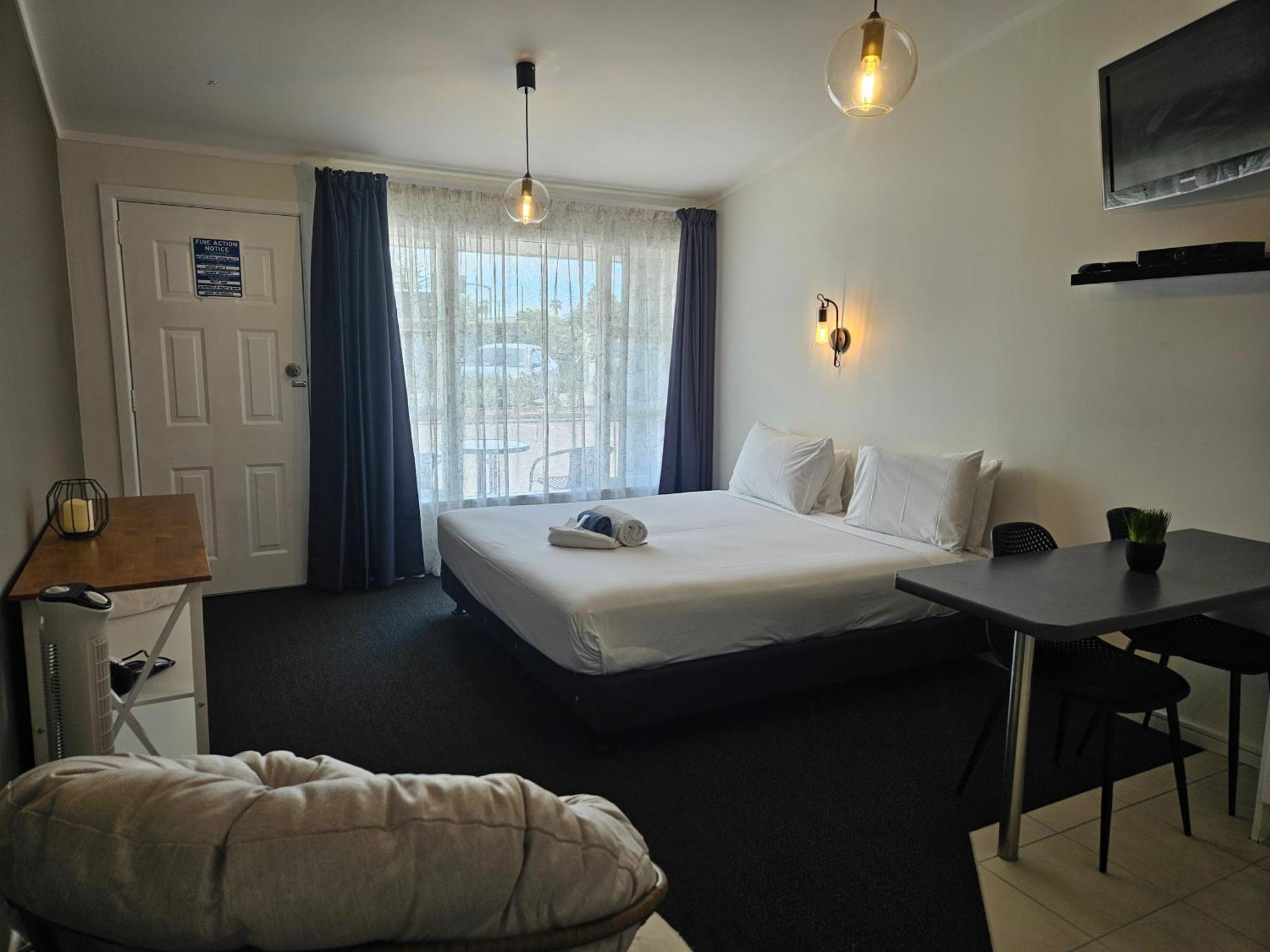 Frimley Lodge Motel Гастінгс Екстер'єр фото