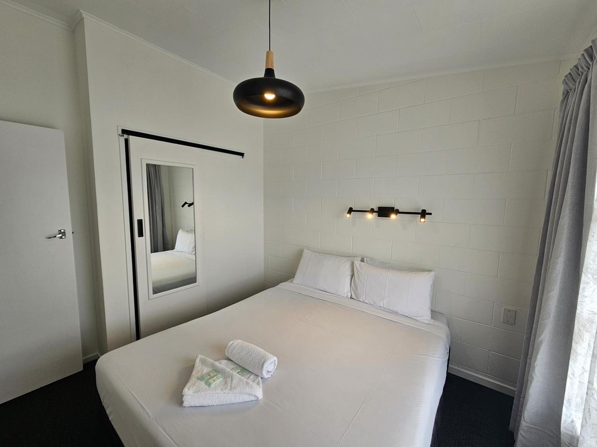 Frimley Lodge Motel Гастінгс Екстер'єр фото